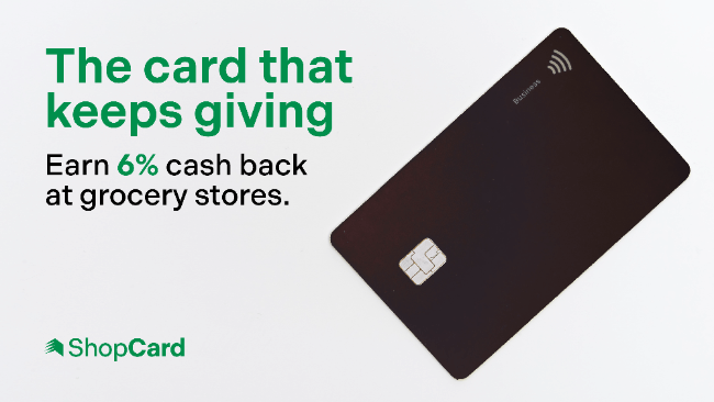 Image of a digital screen showcasing a finance brand at the grocery store front end